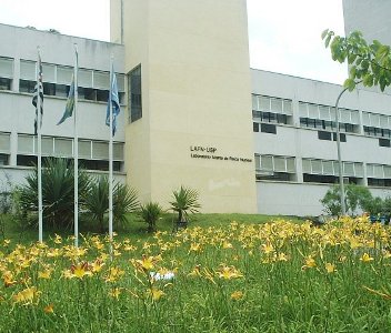 Laboratrio
              Aberto de Fsica Nuclear